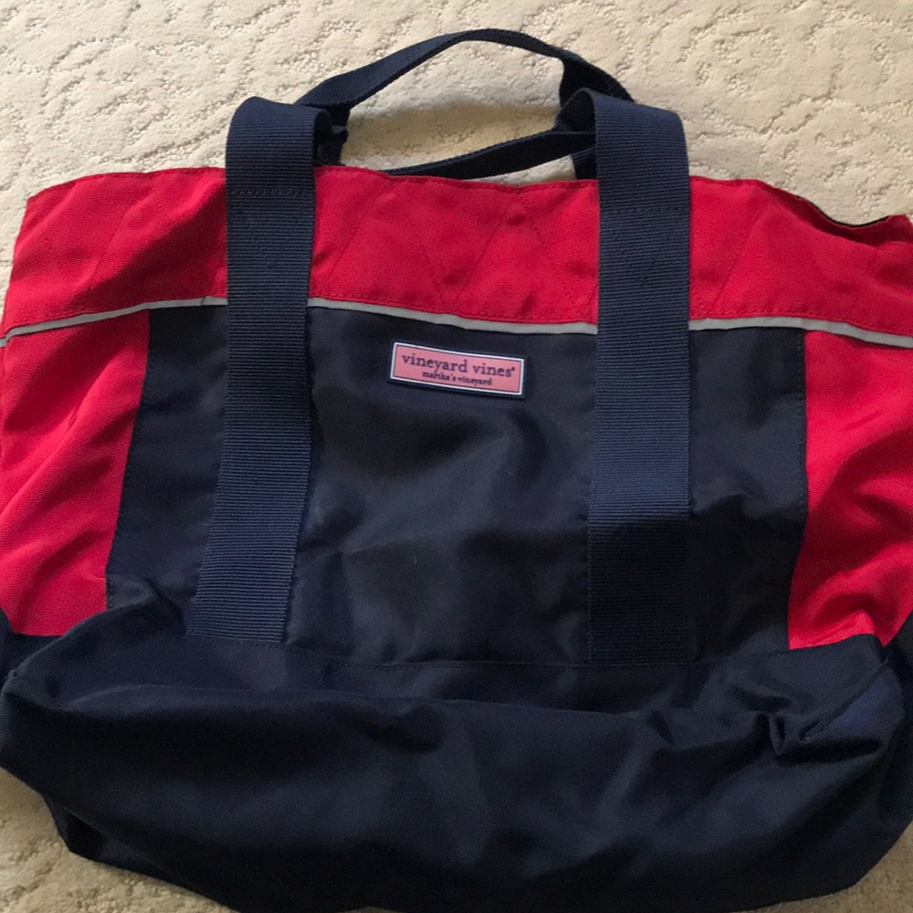 Vineyard Vines tote approx 22”Lx 17”H